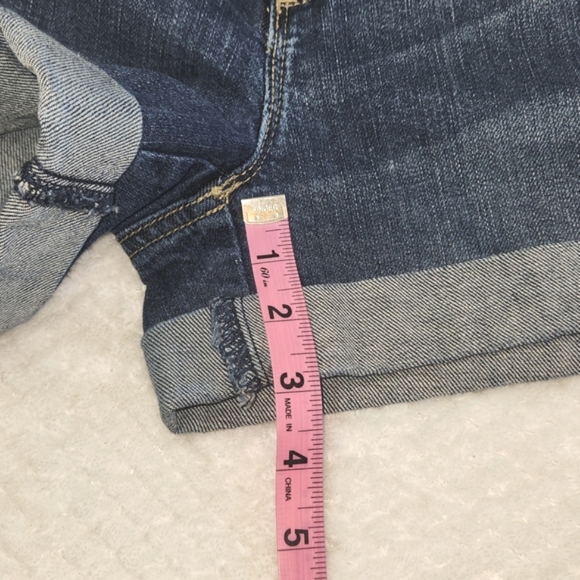 ANN TAYLOR LOFT DENIM ROLL SHORTS SIZE 8 PRE OWNED - Picture 10 of 11